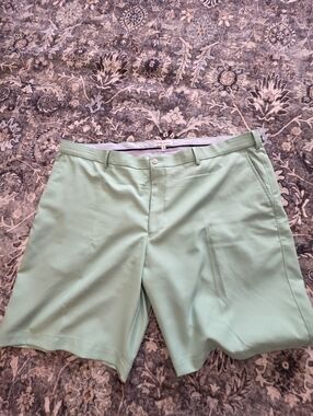 Peter Millar Mint Green Flat-Front Men's Shorts